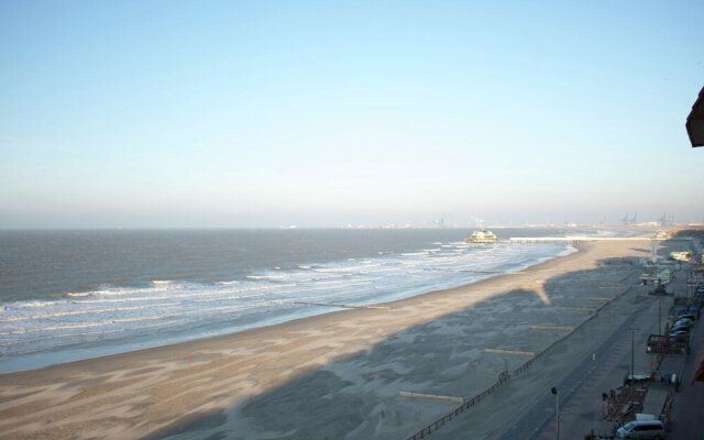Nice Apartment With Blankenberge City View