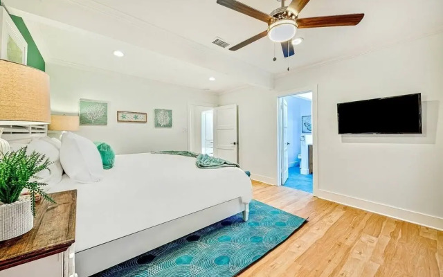 1185 Tamarack 4 Bedroom Home by RedAwning