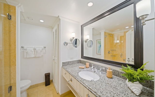 Glitter Bay Estate 414 1 Bedroom Apts