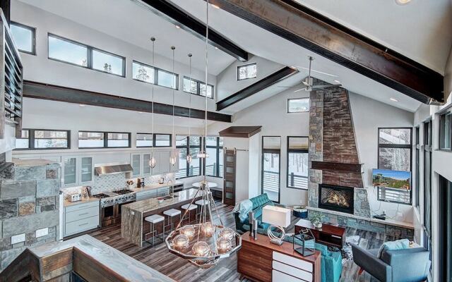 Speyside Fairways - 4 Br Home