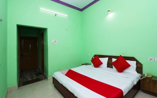 Oyo 44250 New Hotel Shivlok