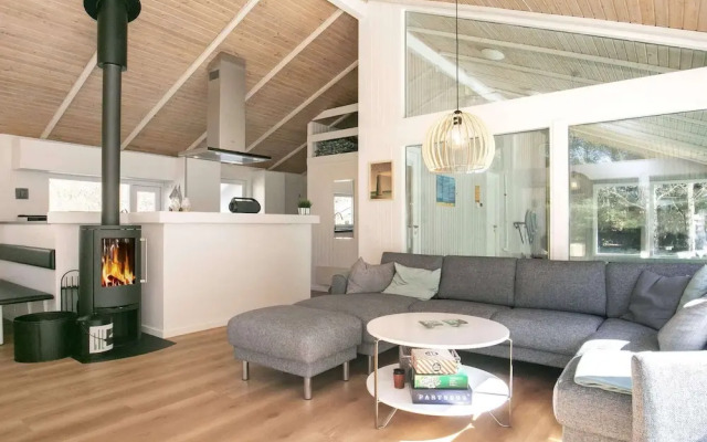 8 Person Holiday Home in Bindslev-by Traum