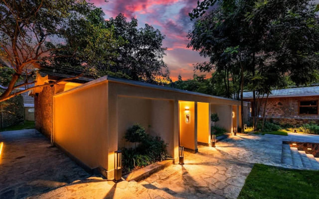 Yaojia Waterfall Village Resort