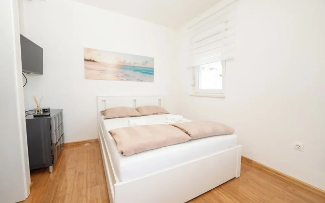 Anabella Apartment - Jacuzzi & Infra Sauna