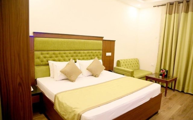 JK Rooms 130 Hotel Paras