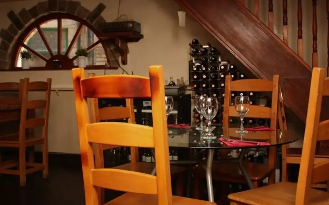 The Rooms at the Nook