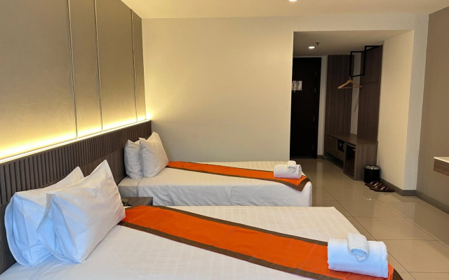 Crystal Suites Suvarnabhumi Airport