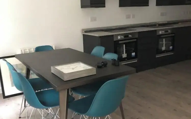 Armyn House Apartments