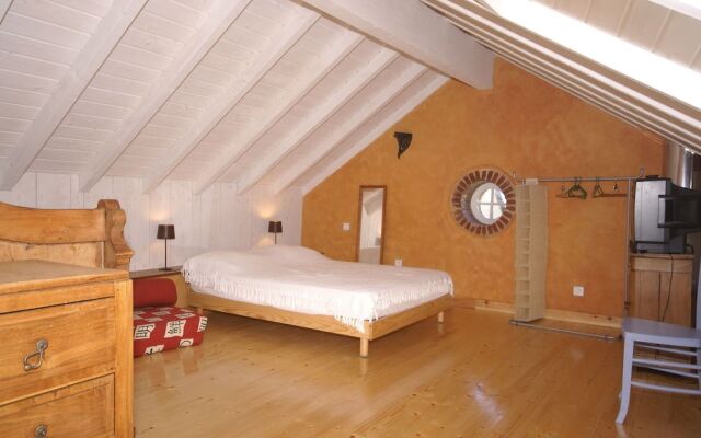 Cozy Home in Haut-du-them-château-lambert With Garden