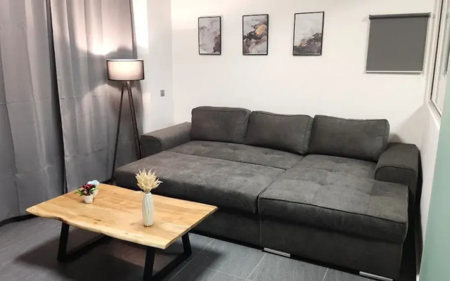 Ermou Downtown Suites by Athens Urban Retreat