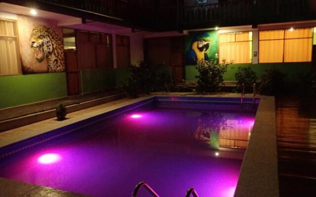 Tambopata Hostel