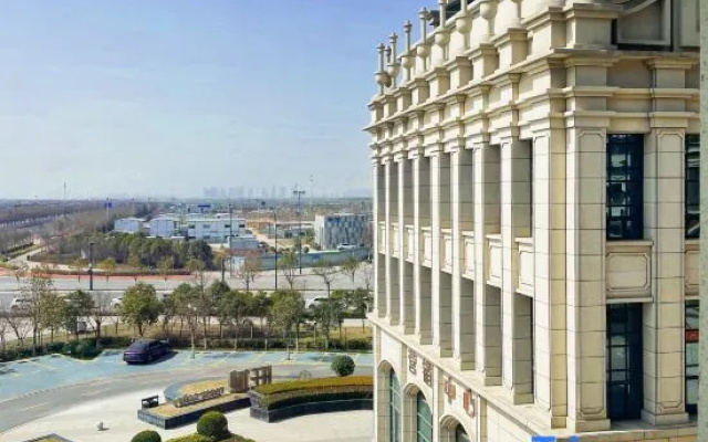 Vienna International Hotel (Xi'an Fengdong Management Committee Branch)