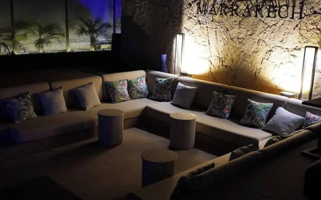 Marrakech Oasis Retreat - 5-bedroom Villa With Private Pool