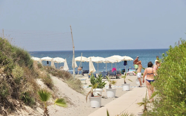 Residence with swimming-pool in Arborea