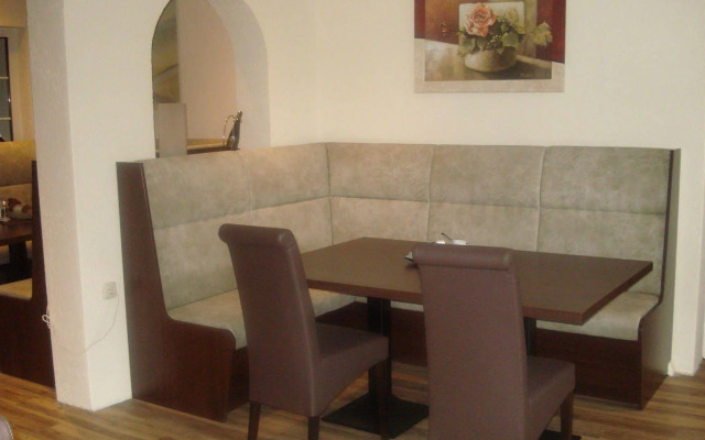 Tauwerk Hotel