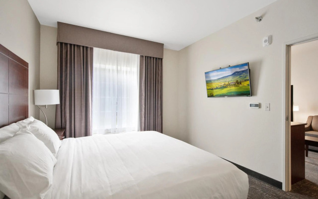 Cobblestone Hotel & Suites - Austin