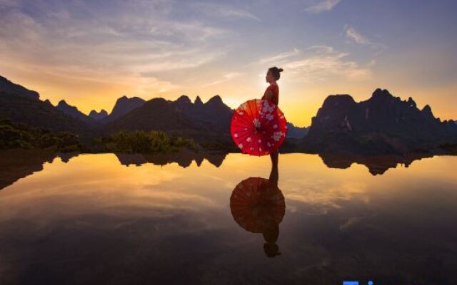 Yangshuo Xianggong Mountain Villa (Xianggong Mountain Scenic Area Store)