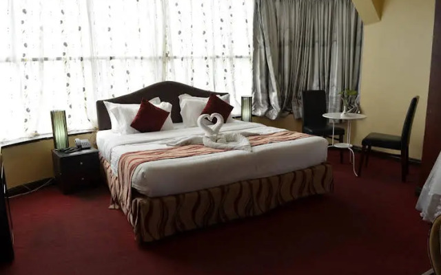 Royal City Garden Hotel
