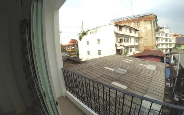 JL Residence Siriraj
