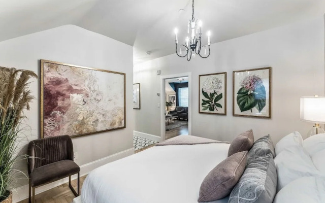 The Inn On Officers Garden