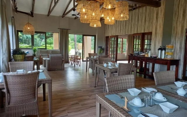 Nut Grove Boutique Hotel