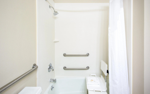 Holiday Inn Roanoke-Tanglewood-Rt 419&i581 by IHG