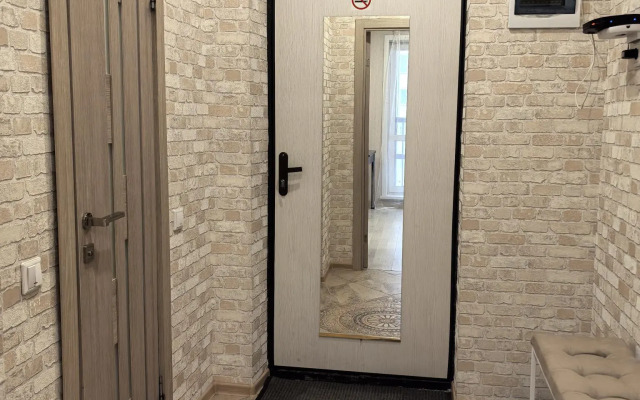 Счастливая матрешка на проспекте Ломоносова