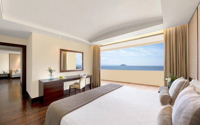 Porto Carras Meliton Hotel