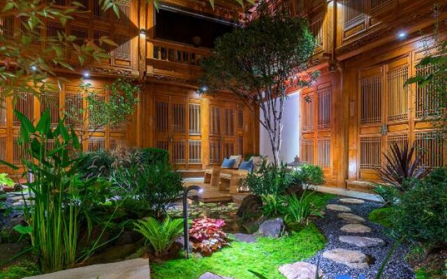 Lijiang Sunshine Garden Villa