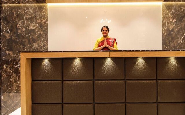 Vista Vashi Inn