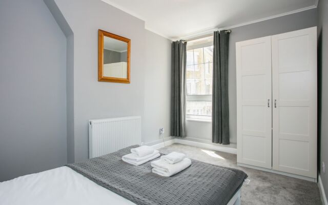 Wapping 3 Bedroom Apartment