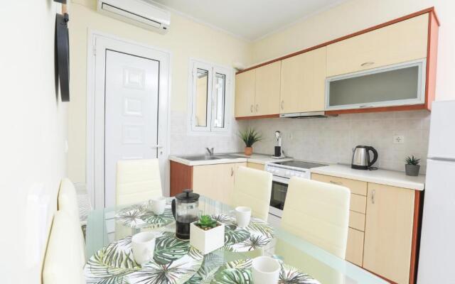 Tranquil Apartments by Corfuescapes