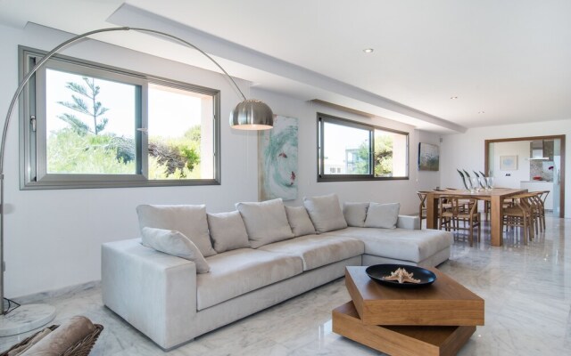 Residence by G Villa del Mar