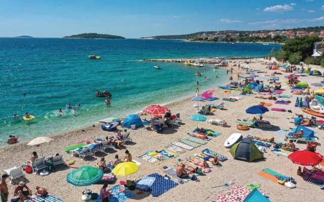 Amazing Home in Razanj With Sauna, Wifi and 6 Bedrooms