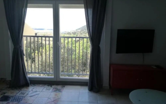 Xena - Comfort and Spacious - A1 Grey