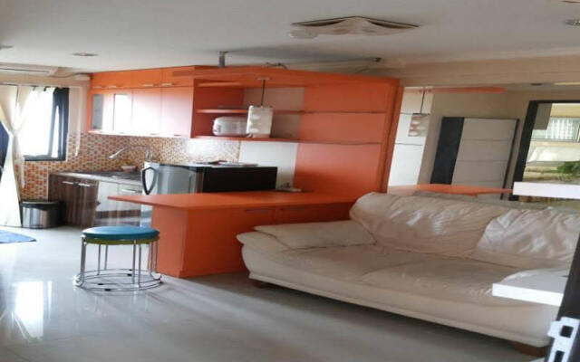 Mamamia Kebagusan City Apartment