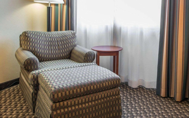 Comfort Inn & Suites