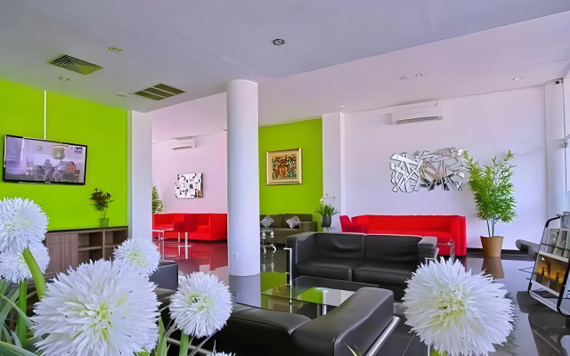 Splash Hotel
