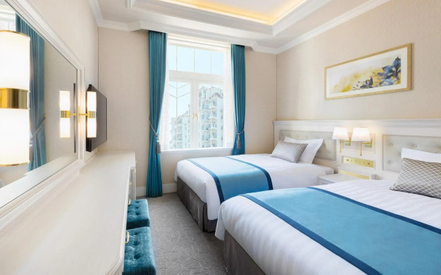 Takarazuka Hotel
