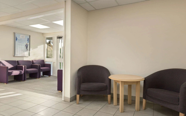 Days Inn by Wyndham Sutton Scotney North