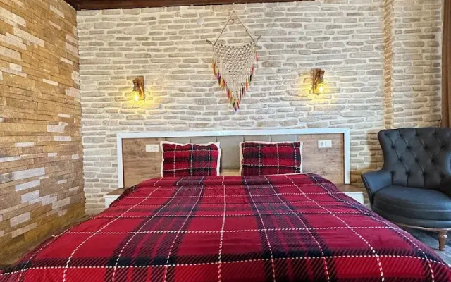 Yeşilsu taş konağı