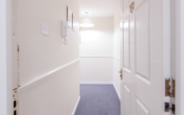 Roomspace Apartments -Sabin Gates