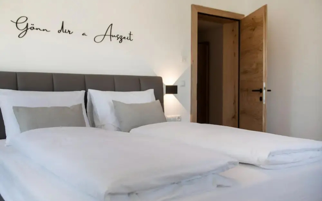 Alpine Apartment With View & Garden