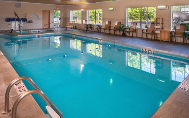 Holiday Inn Express & Suites Bucyrus by IHG