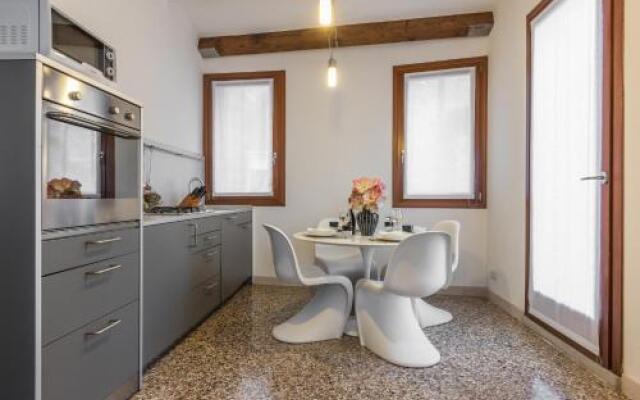Ca' Della Frutta Venetian Apartment