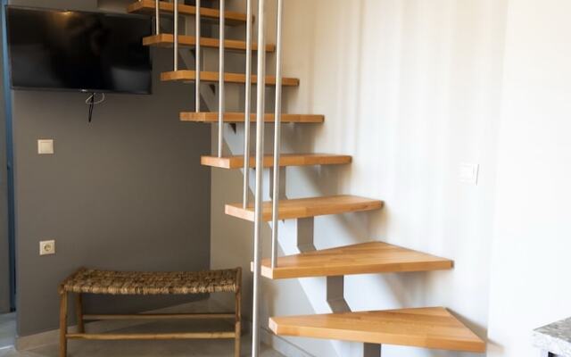 Theros Suites