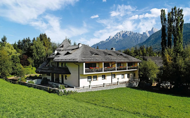 Adler Suite & Stube