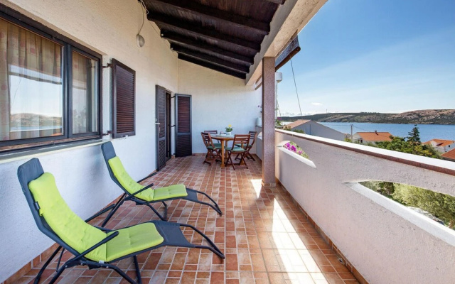 Awesome Apartment in Stara Novalja With 2 Bedrooms and Wifi