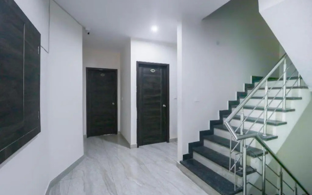 Rv Plaza by OYO Rooms