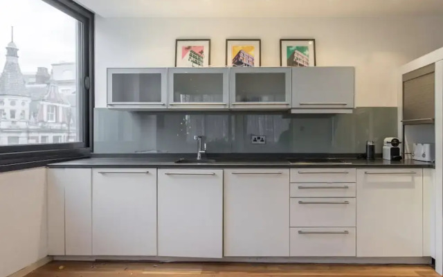 Oxford Street Apartment